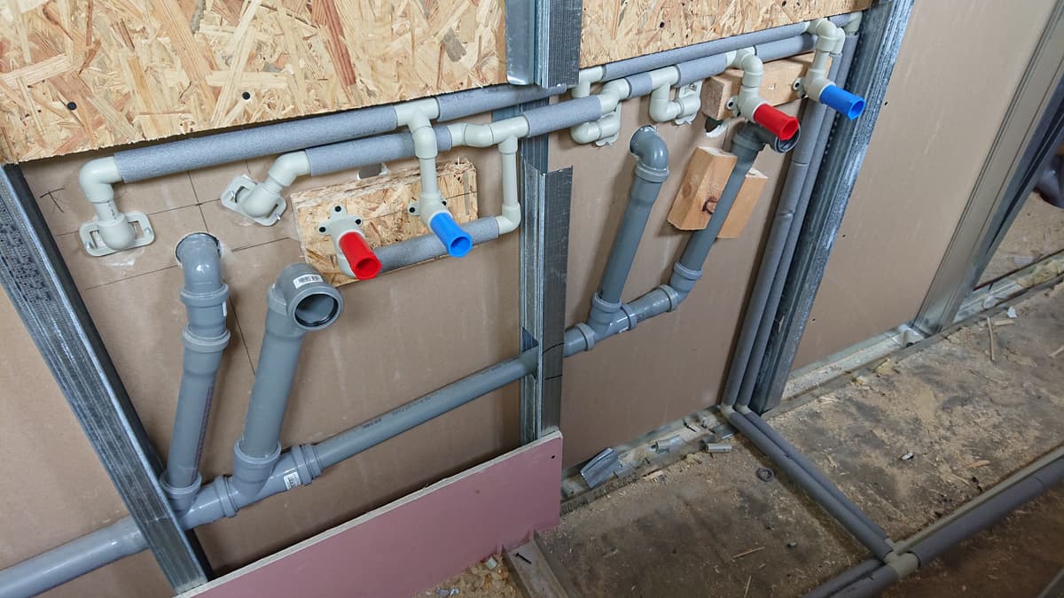 Instalace rozvodů vody a kanalizace v SDK