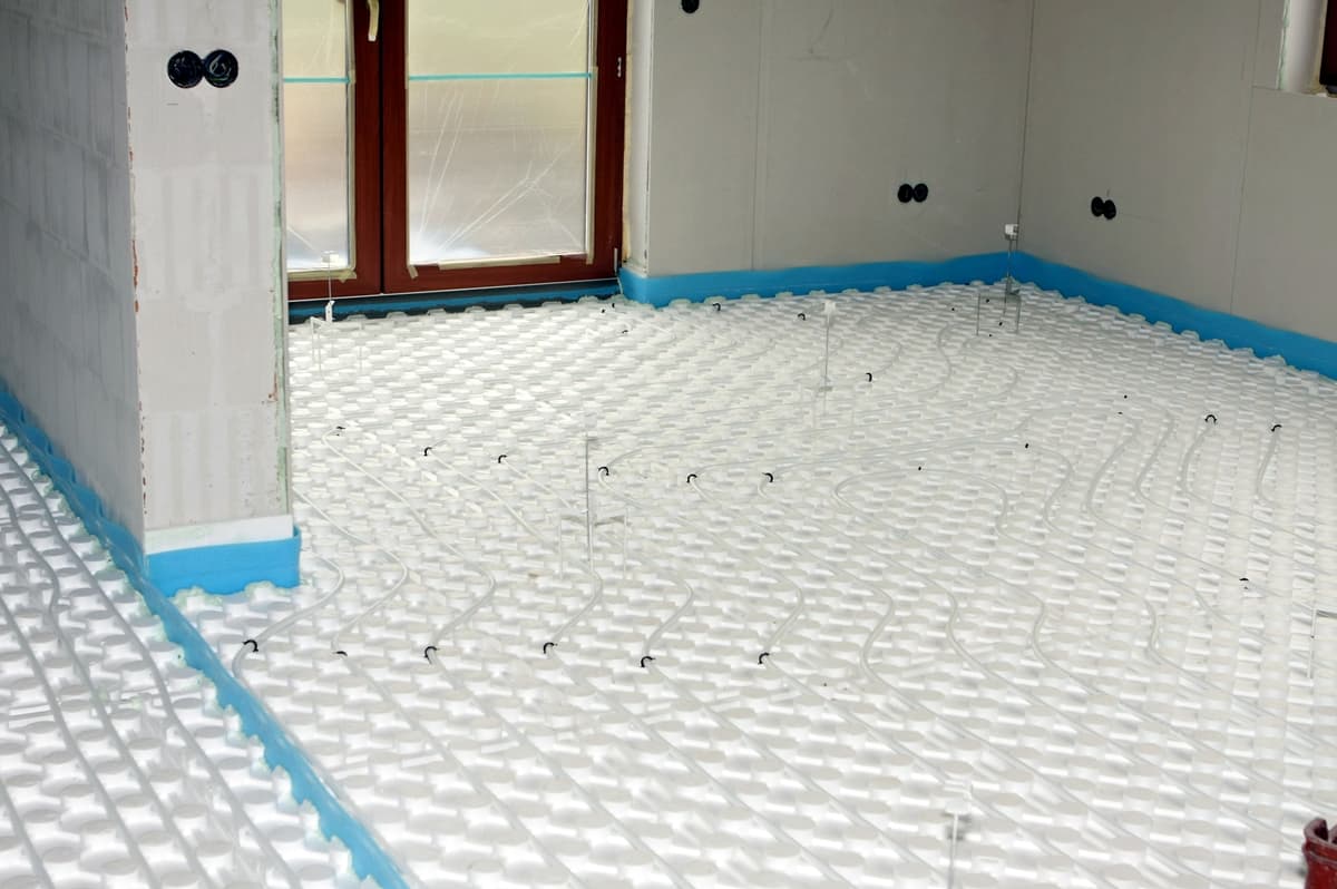 Podlahové vytápění — pokládka